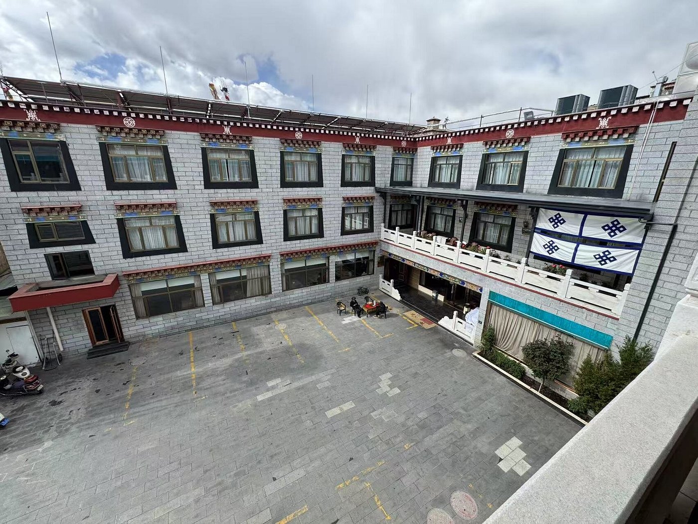 Banakashon Hotel a Lhasa